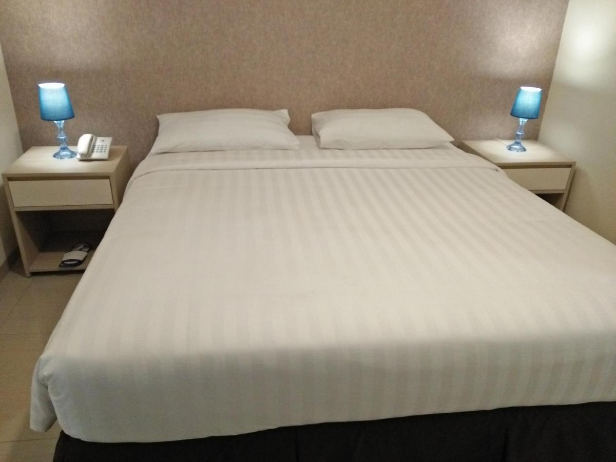 Kitara Hotel Jakarta Pokoj fotografie